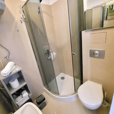 Apartman Stare Ii *